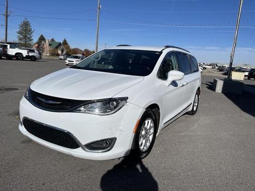 2020 Chrysler Pacifica Touring L