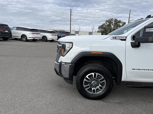 2024 GMC Sierra 3500 SLE