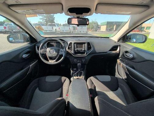 Hydro Blue Pearlcoat 2018 Jeep Cherokee Latitude