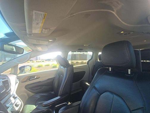 Jazz Blue Pearlcoat 2019 Chrysler Pacifica Touring-L Plus