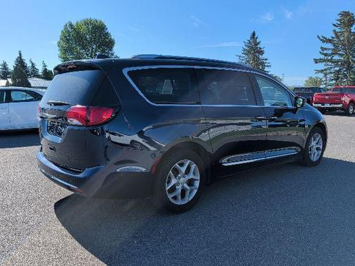 Jazz Blue Pearlcoat 2019 Chrysler Pacifica Touring-L Plus