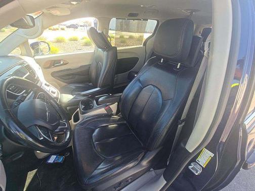 Jazz Blue Pearlcoat 2019 Chrysler Pacifica Touring-L Plus