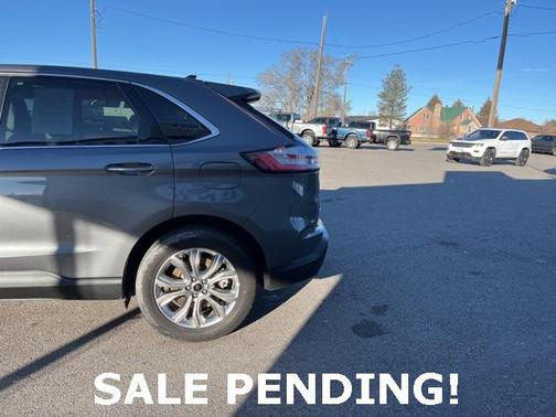 2024 Ford Edge Titanium