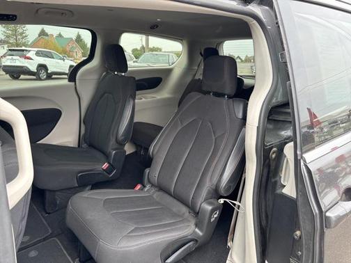 2019 Chrysler Pacifica Touring