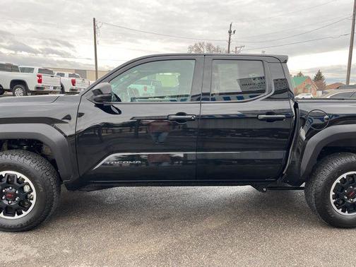 2025 Toyota Tacoma TRD Off-Road