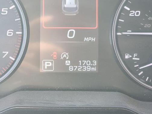 Crystal Black Silica 2023 Subaru Outback Premium