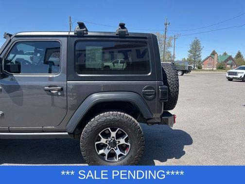 Granite Crystal Metallic Clearcoat 2022 Jeep Wrangler Rubicon