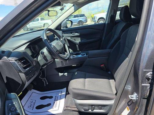 Gun Metallic 2025 Nissan Rogue SV