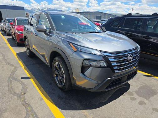 Gun Metallic 2025 Nissan Rogue SV