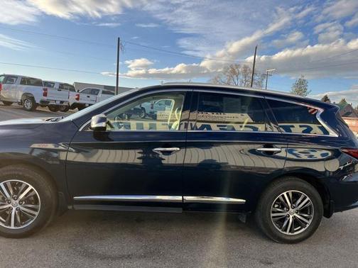 2017 INFINITI QX60 Base