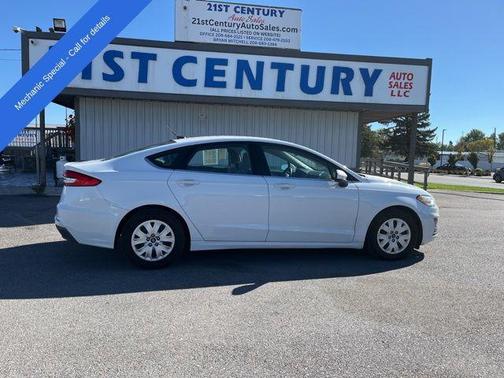 Oxford White 2019 Ford Fusion S