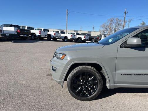 2020 Jeep Grand Cherokee Altitude
