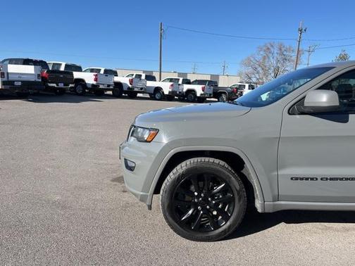2020 Jeep Grand Cherokee Altitude