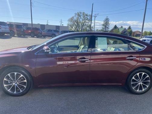 2017 Toyota Avalon XLE