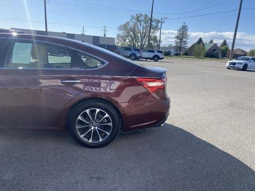 2017 Toyota Avalon XLE