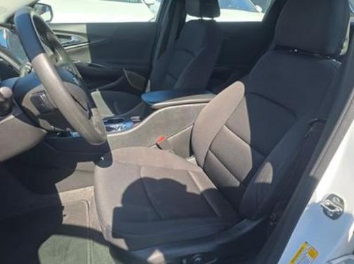 Summit White 2024 Chevrolet Malibu 1LS