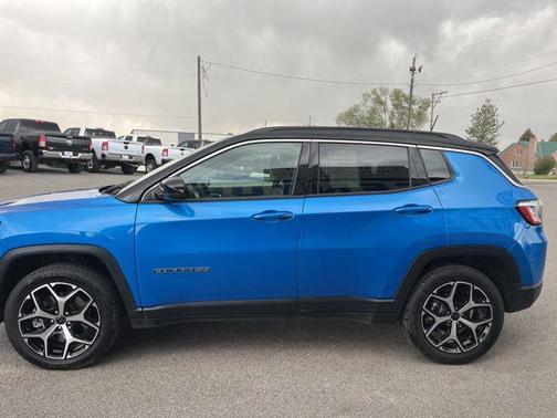 Hydro Blue Pearlcoat 2025 Jeep Compass Limited