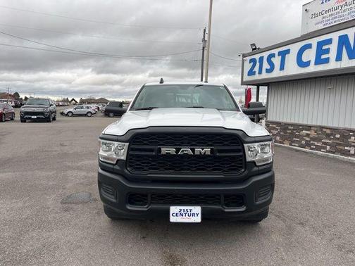 2019 RAM 2500 Tradesman Crew Cab 4x4 8' Box