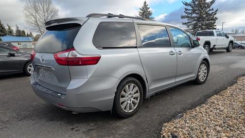 2017 Toyota Sienna XLE
