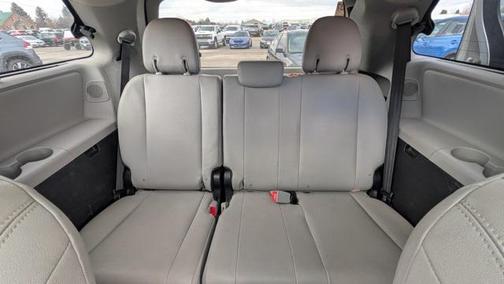 2017 Toyota Sienna XLE