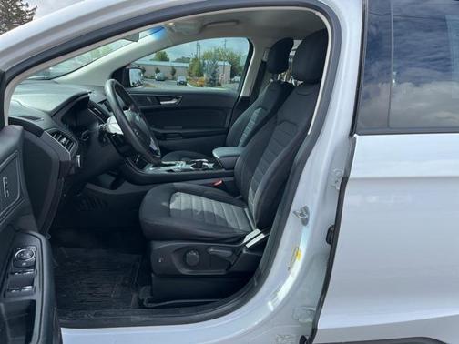 2017 Ford Edge SE