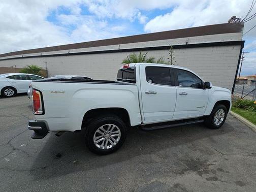 Summit White 2017 GMC Canyon SLT