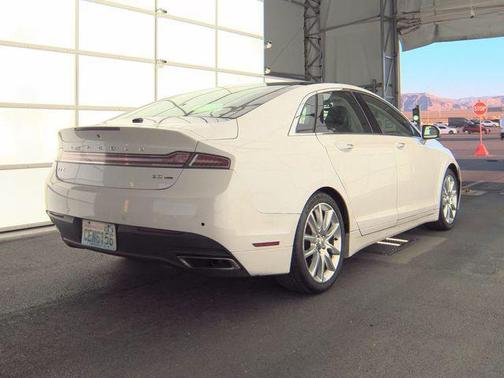 White Platinum Clearcoat Metallic 2016 Lincoln MKZ Base