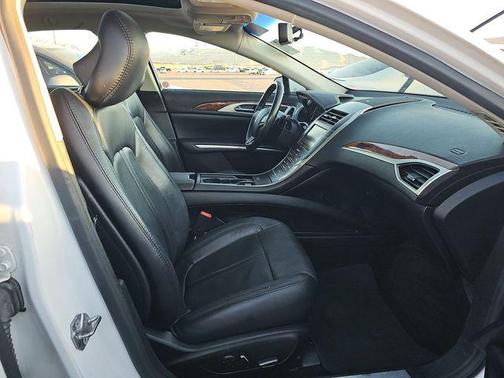 White Platinum Clearcoat Metallic 2016 Lincoln MKZ Base