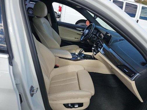 2018 BMW 530e iPerformance