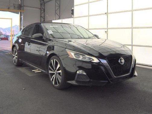 2020 Nissan Altima SR FWD