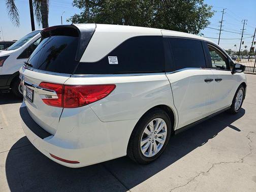 White Diamond Pearl 2019 Honda Odyssey LX