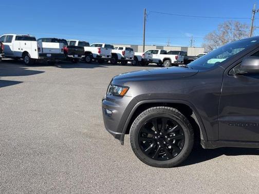 2017 Jeep Grand Cherokee Altitude
