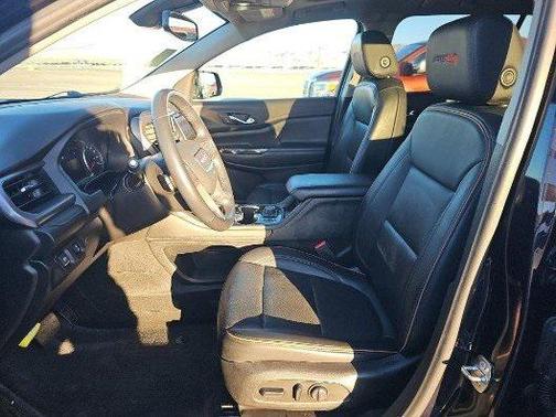 2021 GMC Acadia AWD AT4