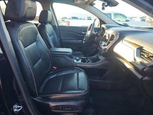 2021 GMC Acadia AWD AT4