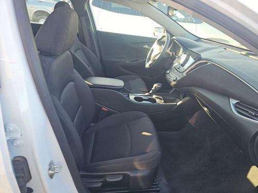 2025 Chevrolet Malibu 1LS