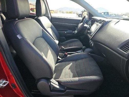 2024 Mitsubishi Outlander Sport SE