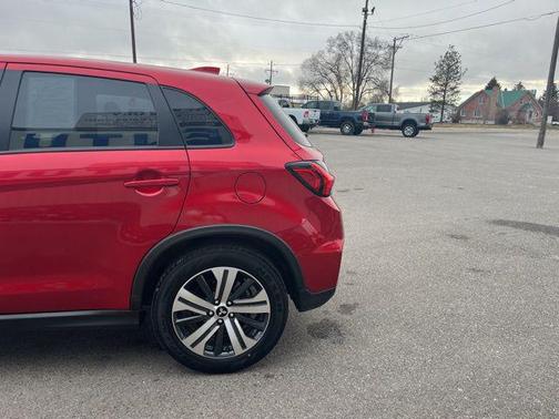 2024 Mitsubishi Outlander Sport SE