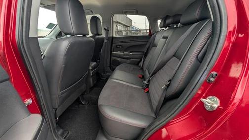 2024 Mitsubishi Outlander Sport SE