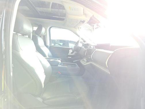 2025 Ford Expedition Max Active 4x4