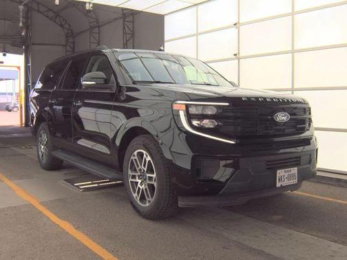 2025 Ford Expedition Max Active 4x4