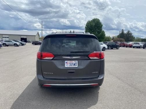 2017 Chrysler Pacifica Limited