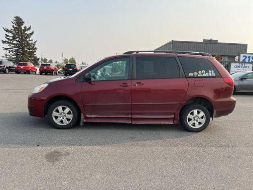 2005 Toyota Sienna LE