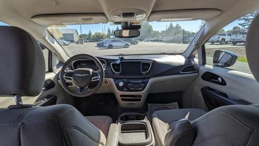 2020 Chrysler Pacifica Touring
