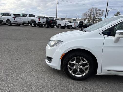 2018 Chrysler Pacifica Limited