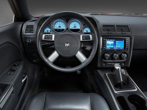2009 Dodge Challenger SE