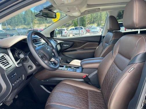 Photo 2 of 33 of 2021 Nissan Murano Platinum