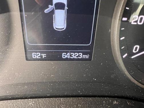 Photo 4 of 30 of 2017 Hyundai Tucson SE Plus