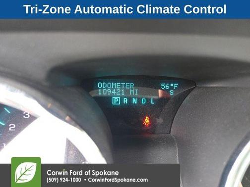 Dark Blue Metallic 2011 Chevrolet Traverse LT