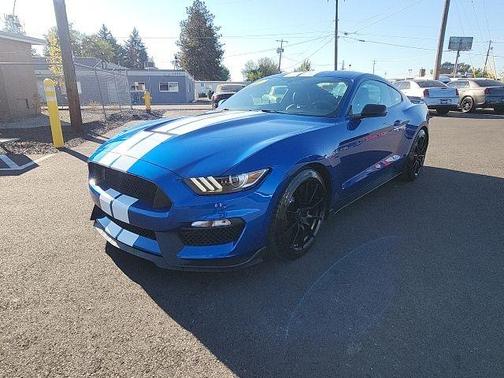 2017 Ford Shelby GT350 Base