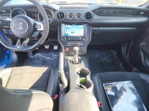 2017 Ford Shelby GT350 Base